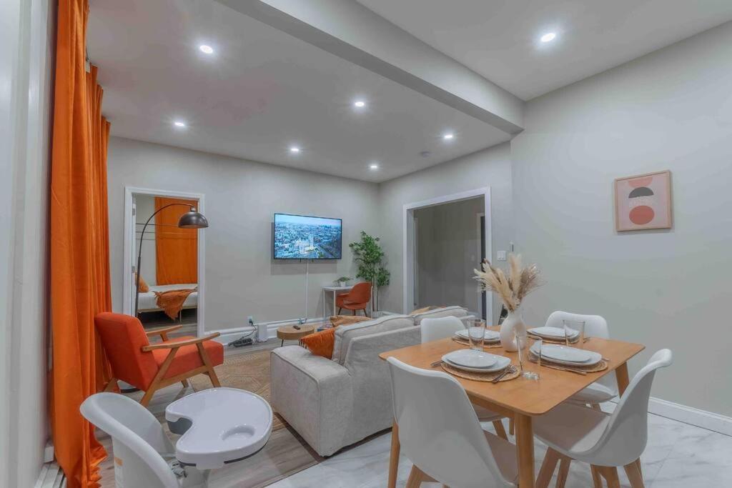 Pumpkin Premise By Airport, 5 Beds, Sleeps 8, Book 7 Days, Get 20 Percent Off Lejlighed Newark Eksteriør billede